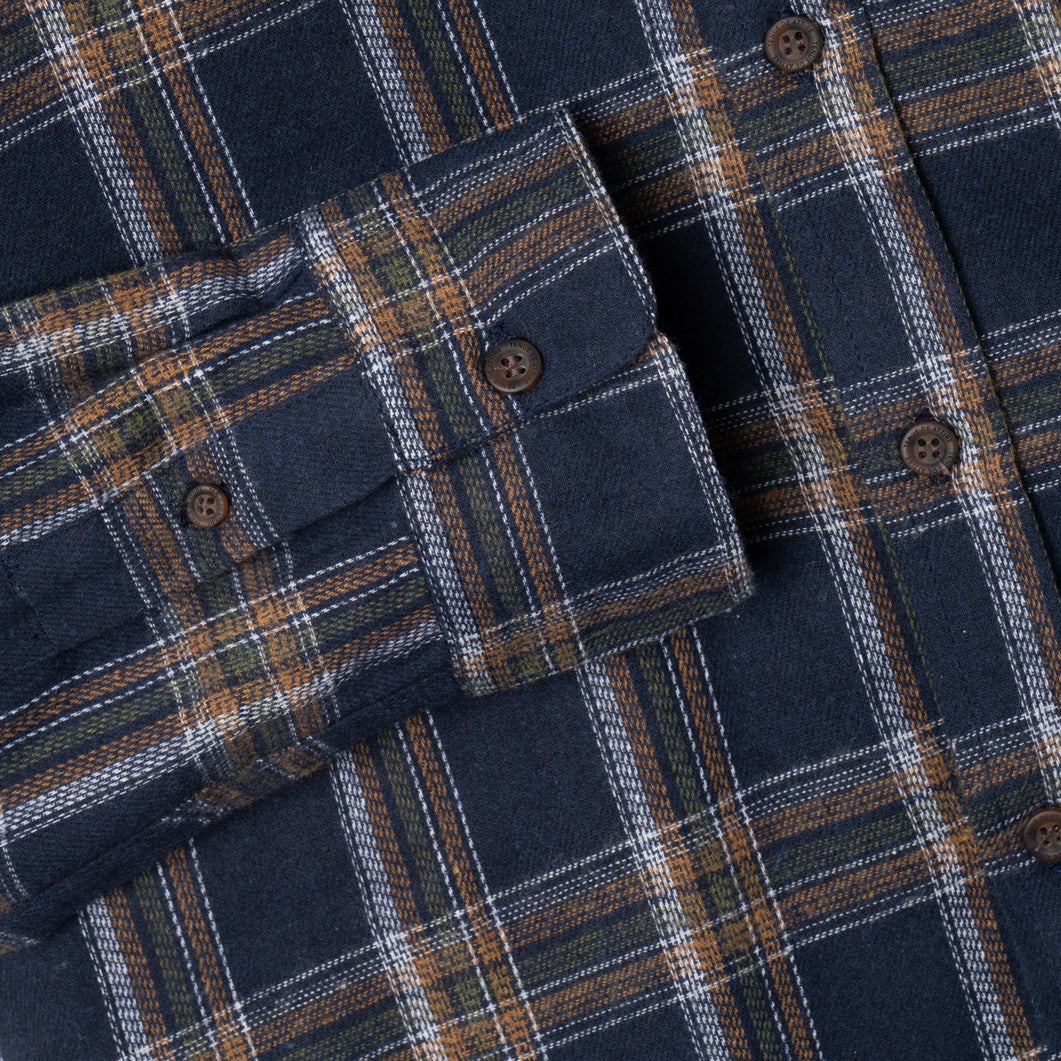 Kemeja Flannel
