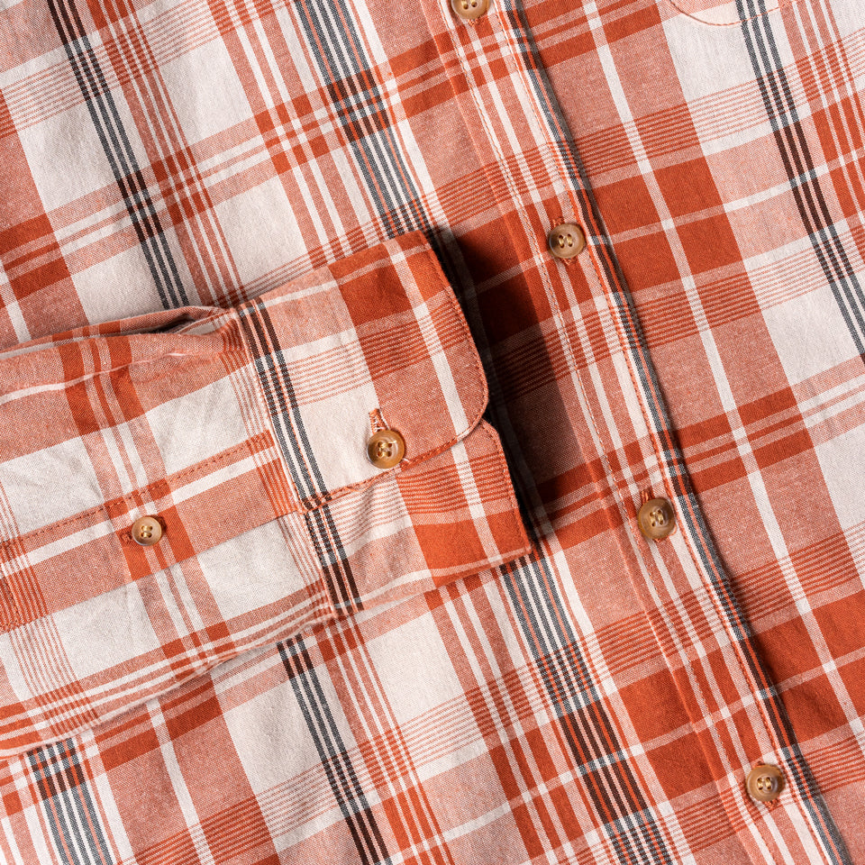 Kemeja Lengan Panjang