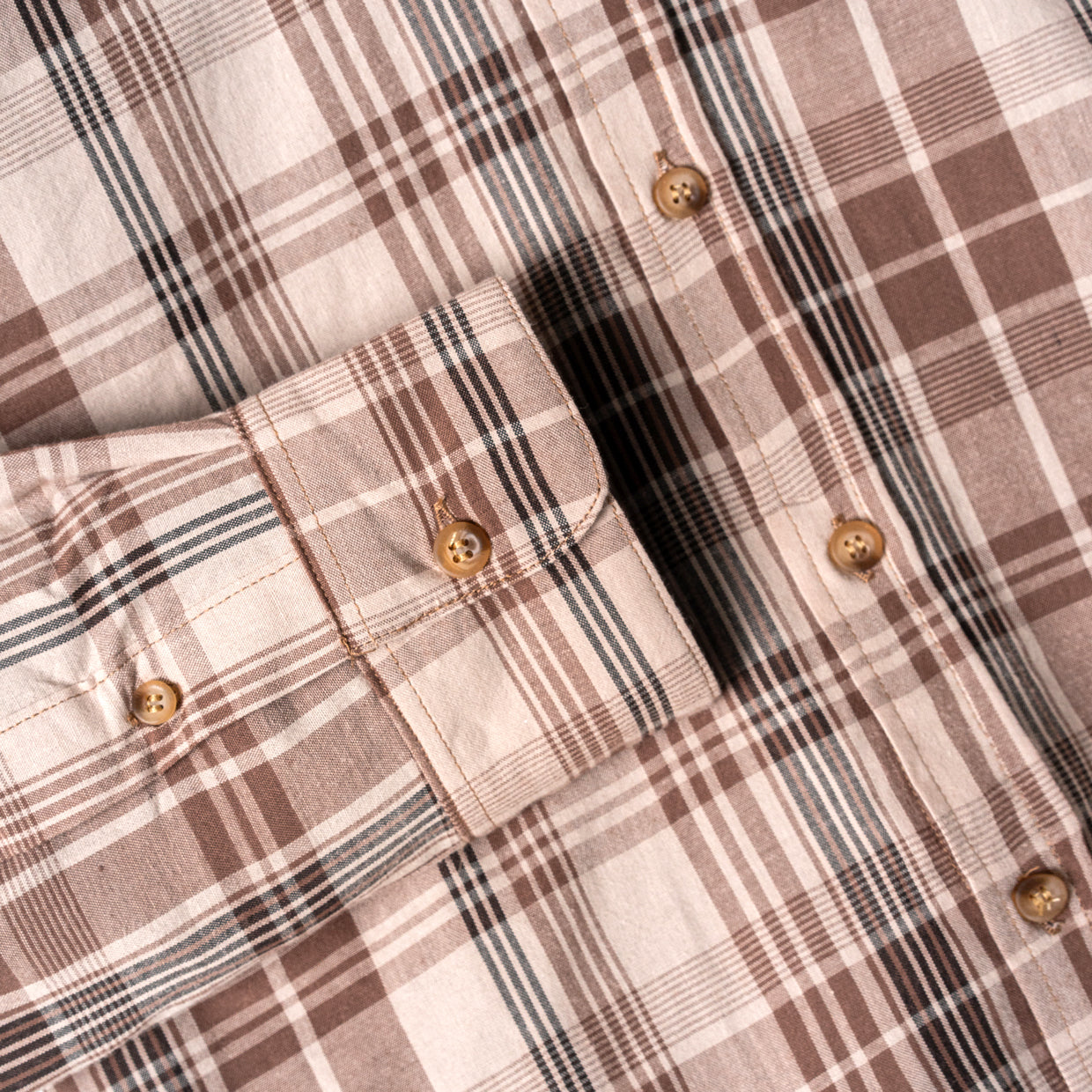 Kemeja Lengan Panjang