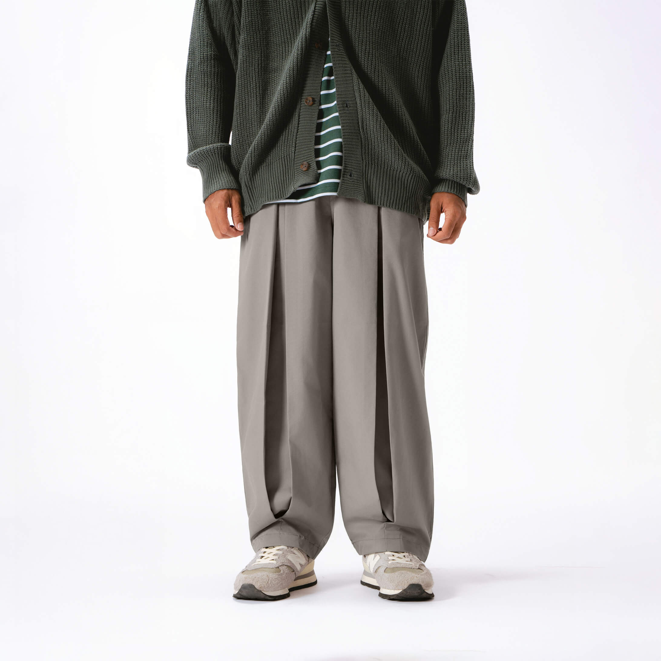 Parisian Pleats Pants - Brown
