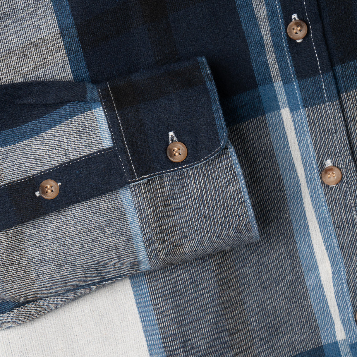 Kemeja Flannel