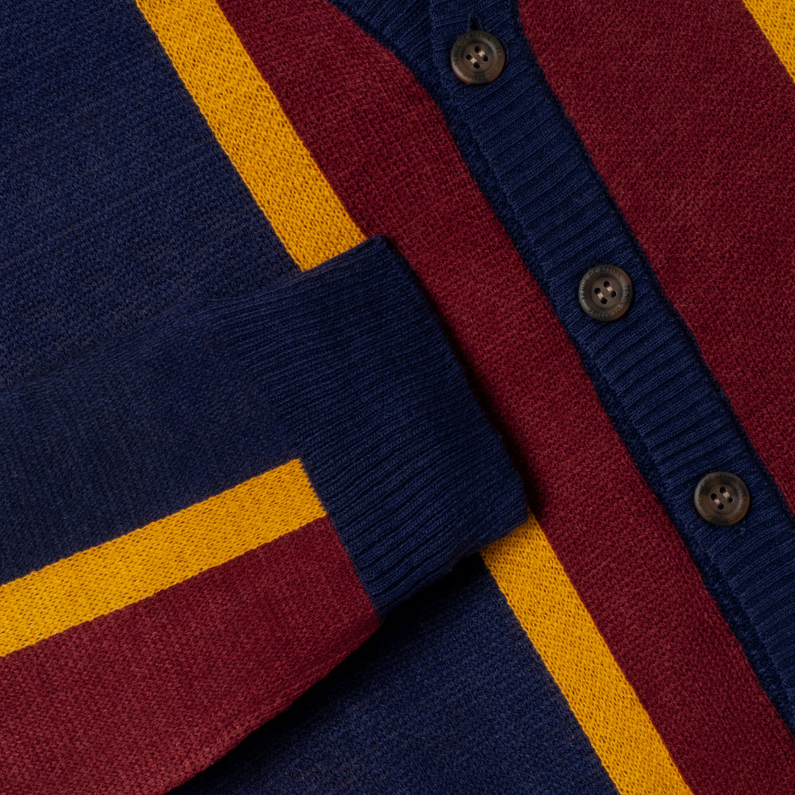 Cardigan Rajut