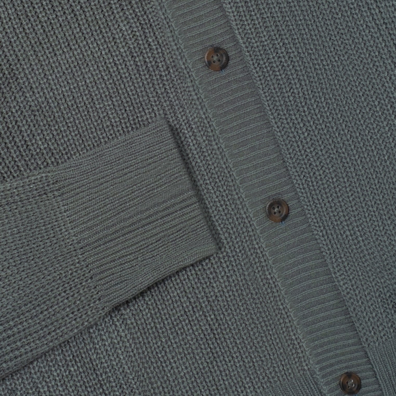 Kemeja Lengan Panjang